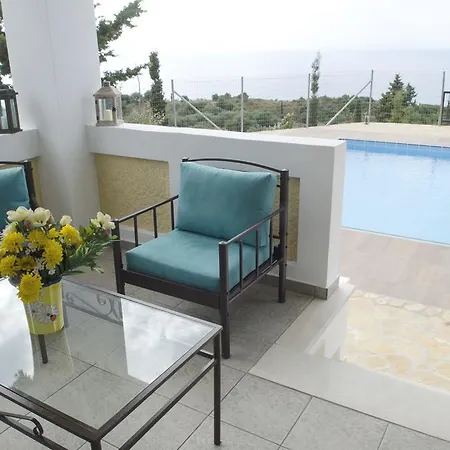 薇拉别墅 * Áyios Nikítas