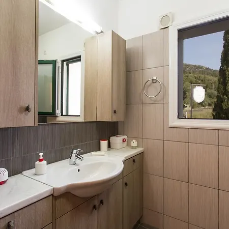 بيت للعطل Vera Áyios Nikítas